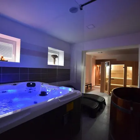 Fwu Fitness Wellness 3*