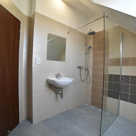 Fwu Fitness Wellness Gasthuis 3*